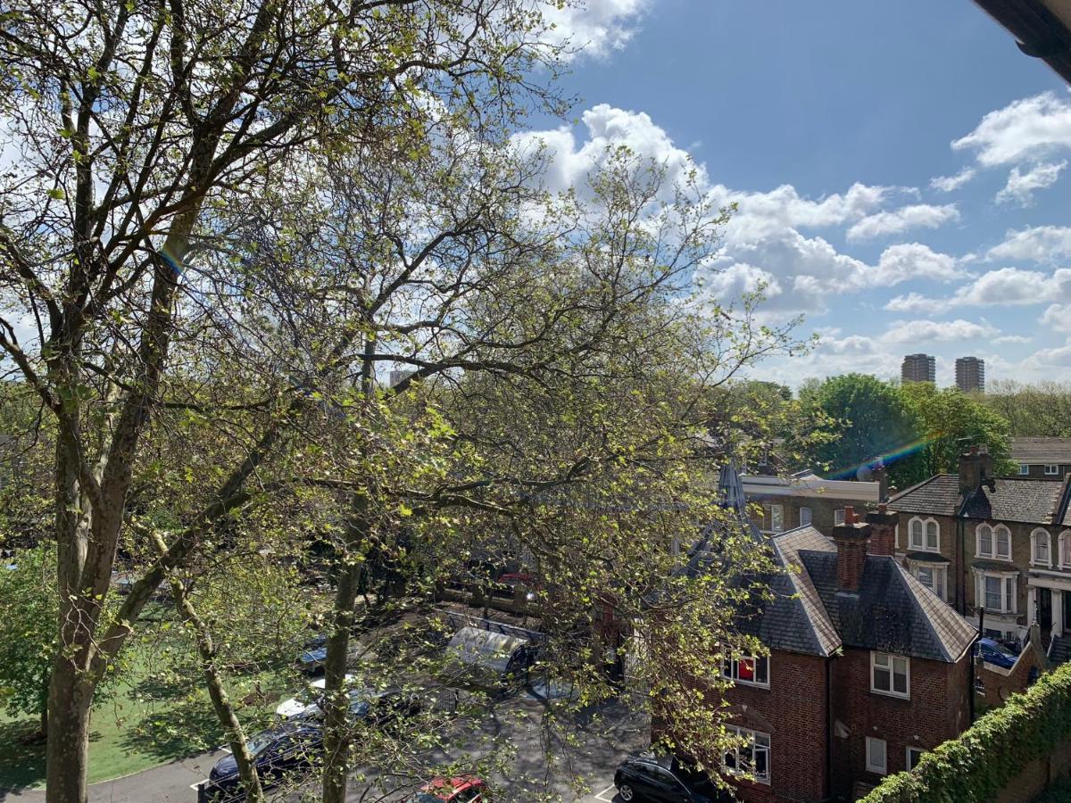 Lovely Apartment In Victoria Park Village London Luaran gambar