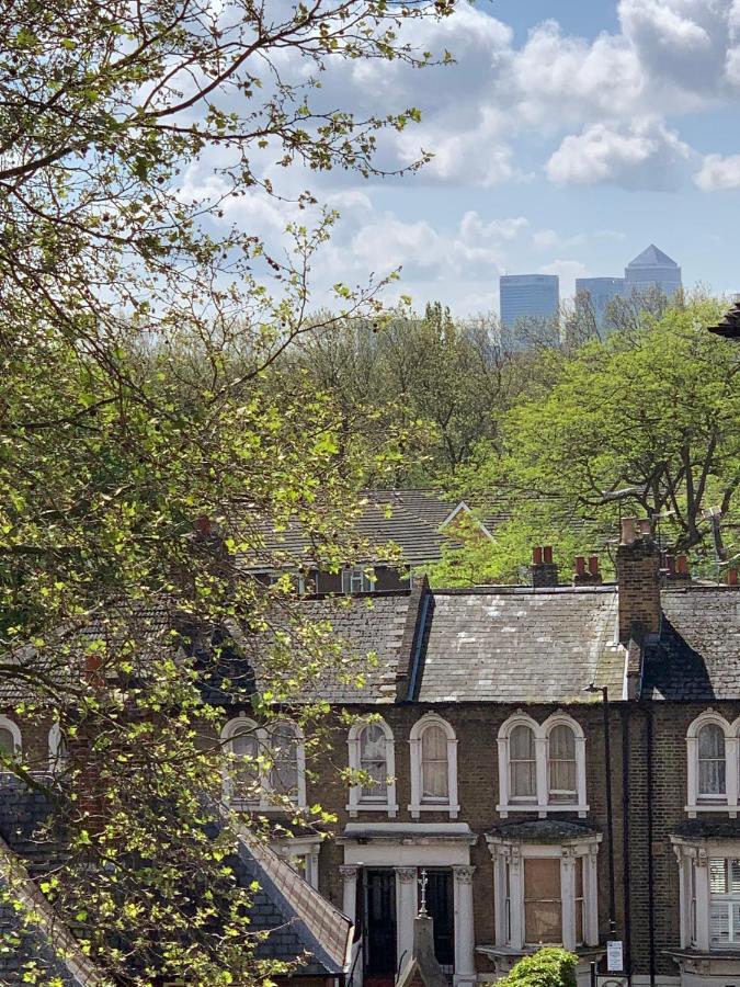Lovely Apartment In Victoria Park Village London Luaran gambar