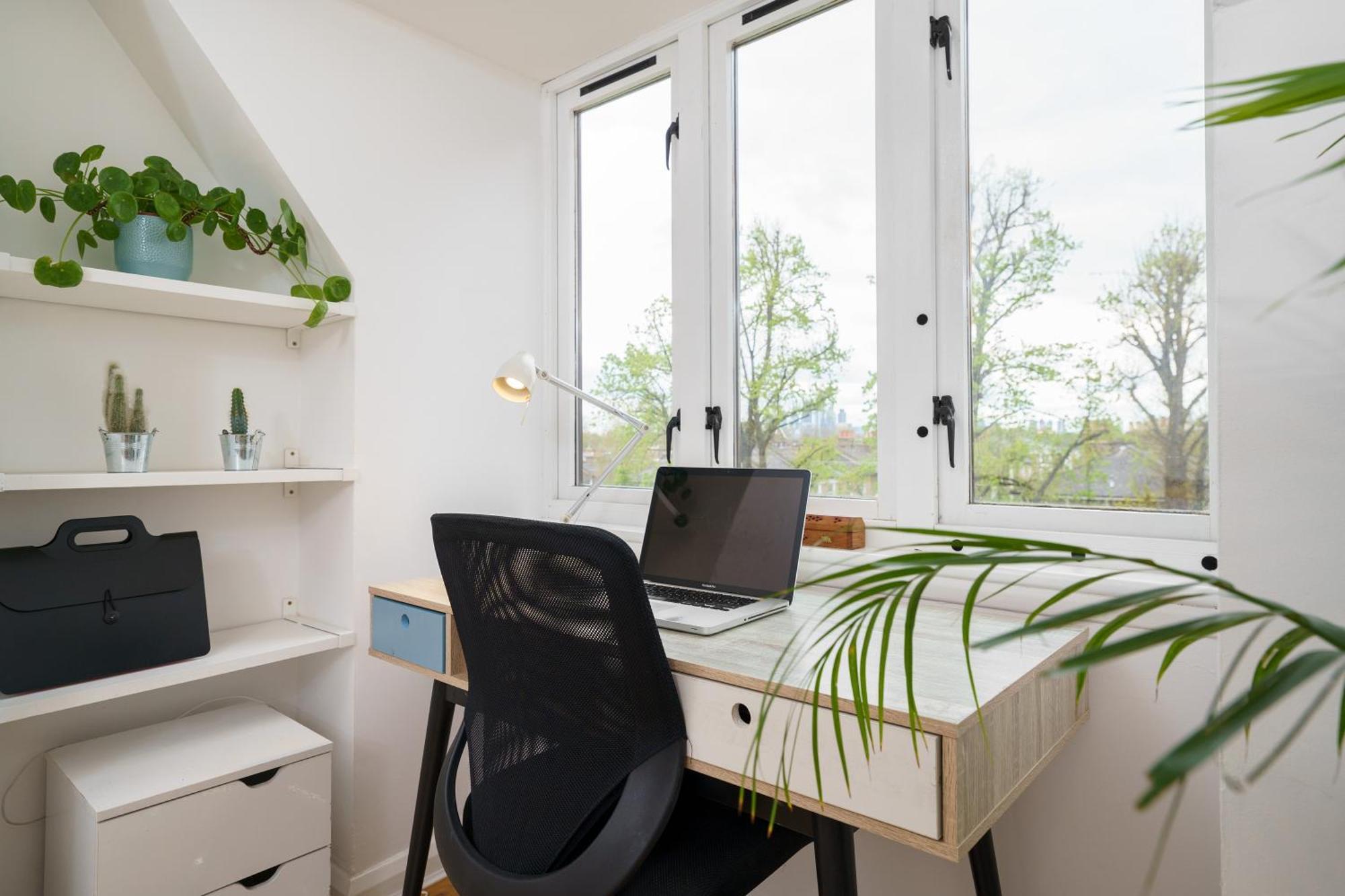 Lovely Apartment In Victoria Park Village London Luaran gambar